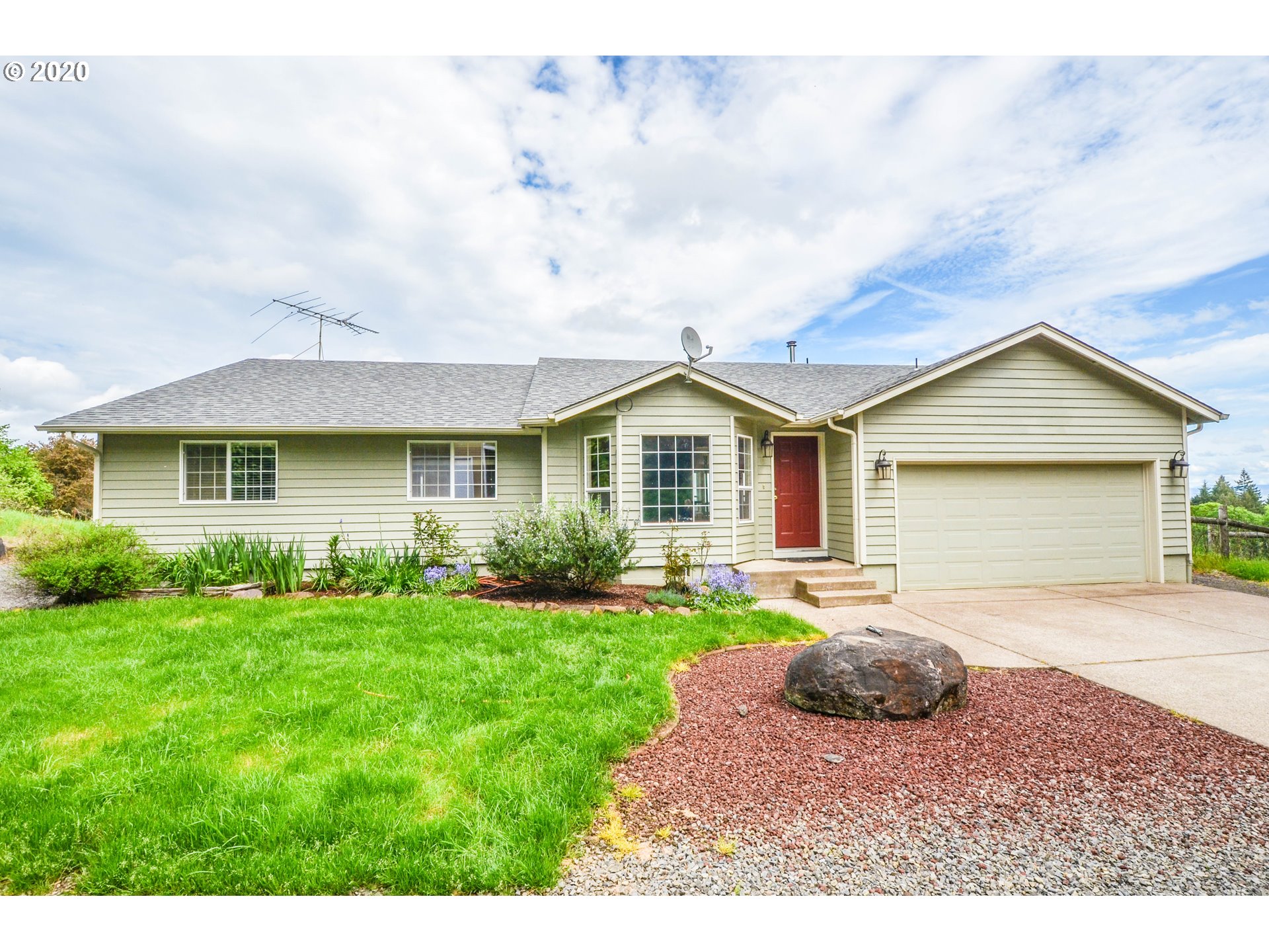 10880 Summit Loop Road Southeast Turner, OR 97392 - Photo 1 of 32