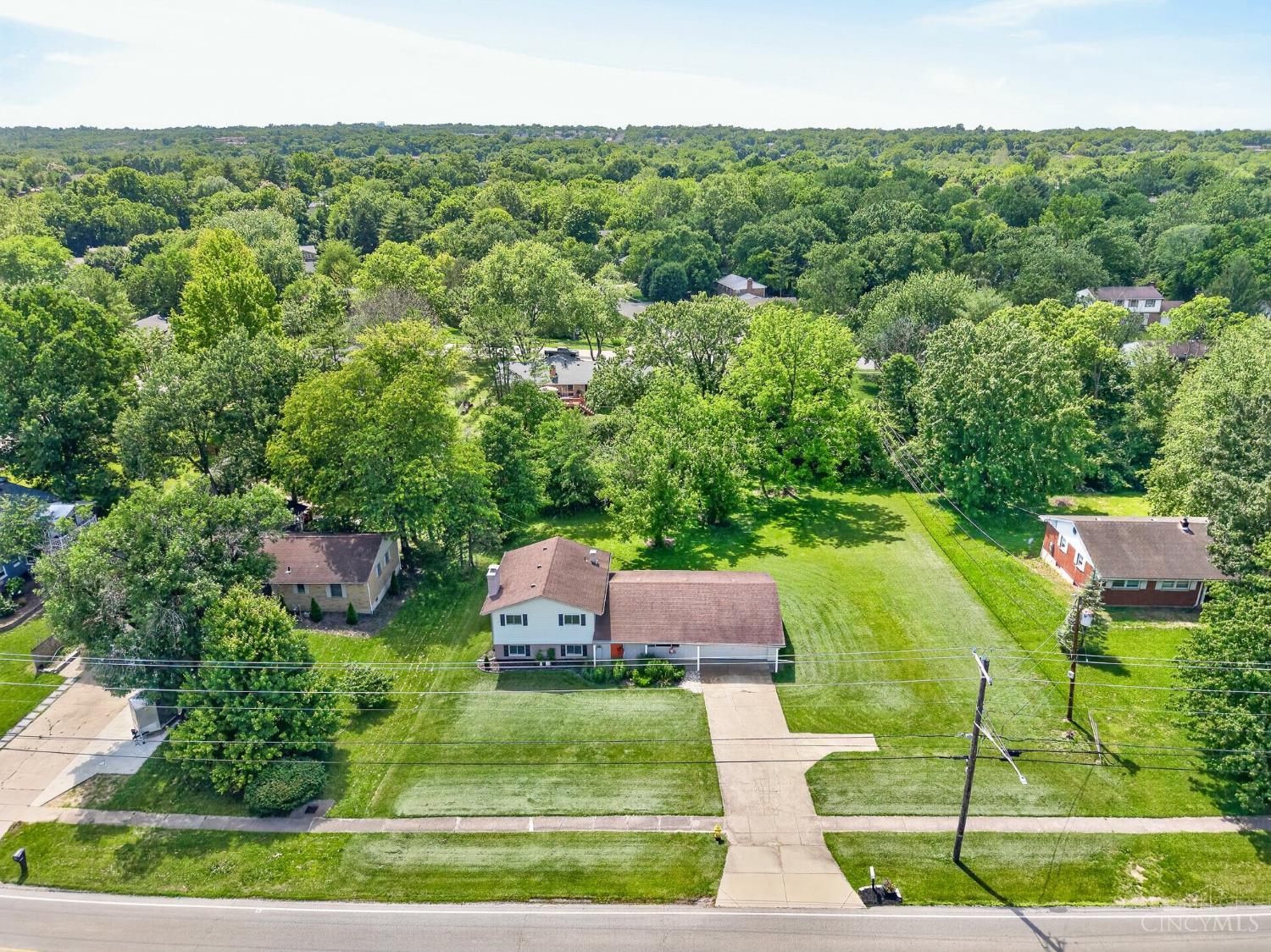 5691 Winton Road Fairfield, OH 45014 - Photo 3 of 44