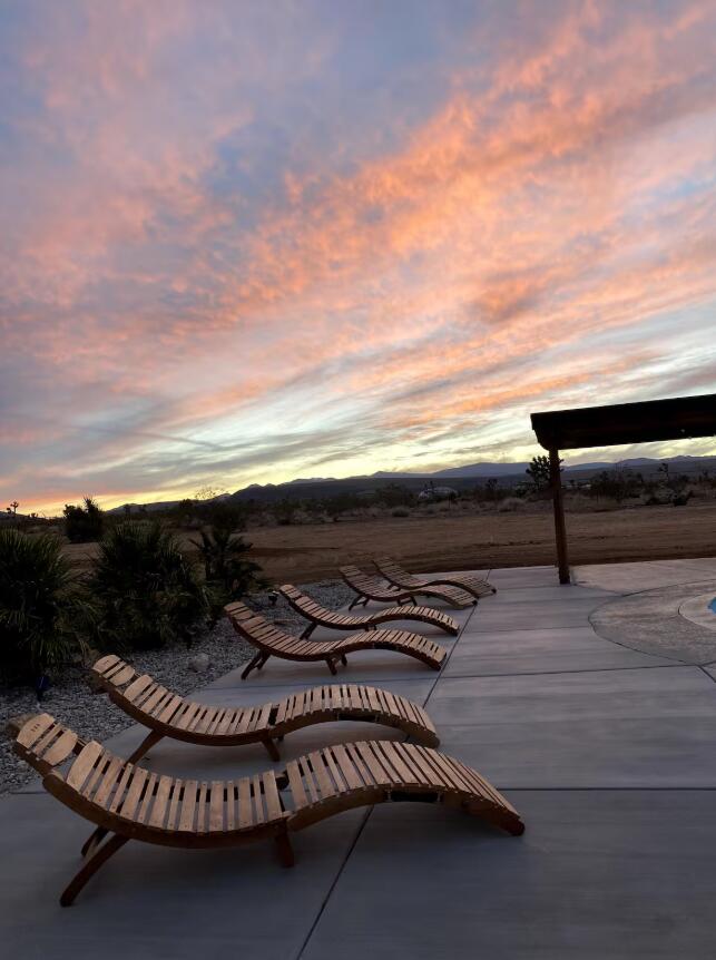 57725 Junipero Trail Yucca Valley, CA 92284 - Photo 32 of 46 a view of barbeque grill with wooden floor and city view