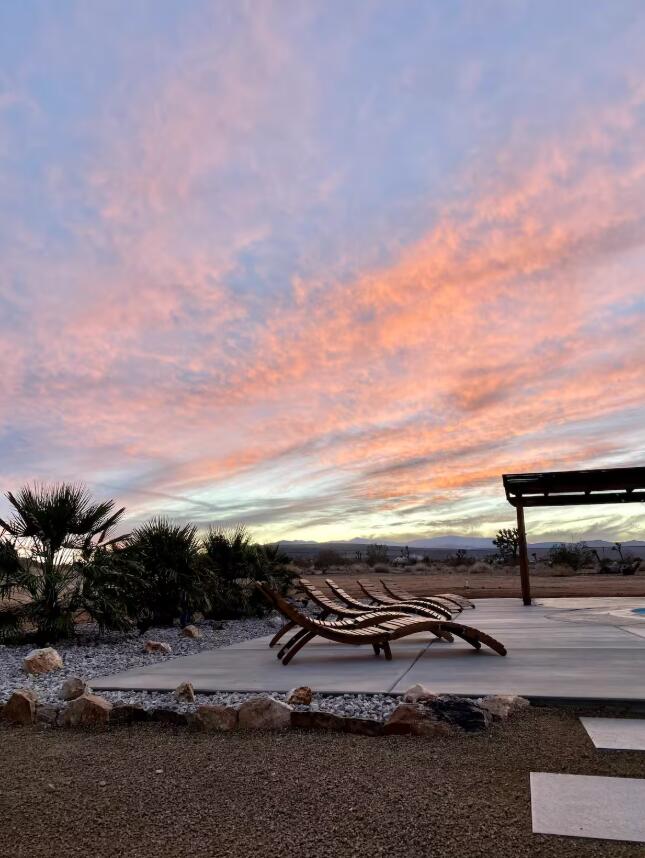 57725 Junipero Trail Yucca Valley, CA 92284 - Photo 33 of 46 a view of a lake