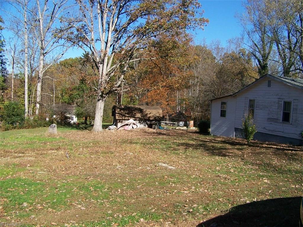 271 Monroe Road Mount Airy, NC 27030 - Photo 8 of 9 Gallery Image 8