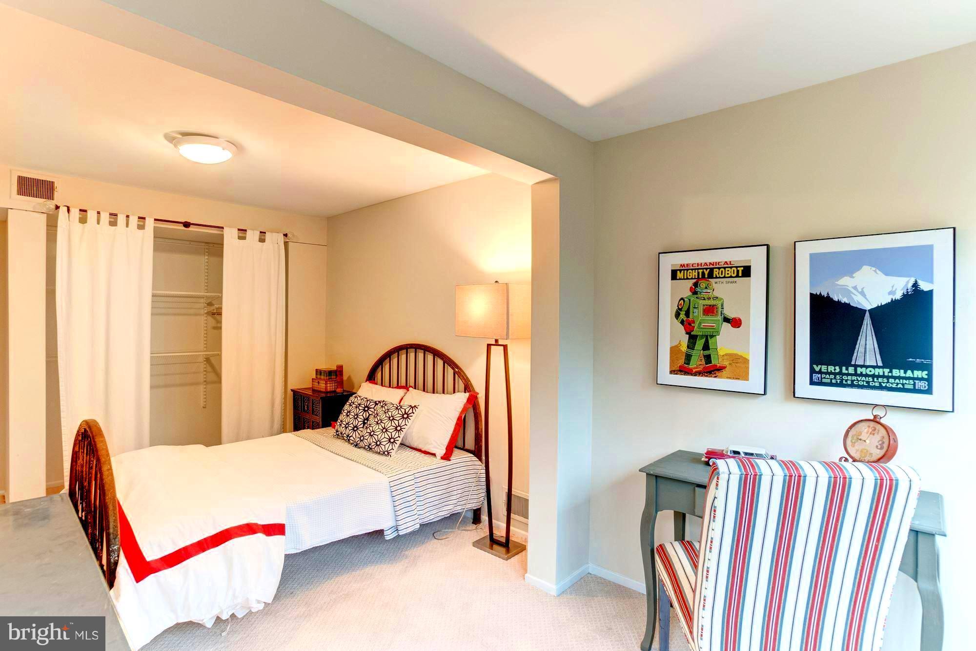 7904 Hamilton Spring Road Bethesda, MD 20817 - Photo 17 of 30 A wonderful BR with additional bonus area