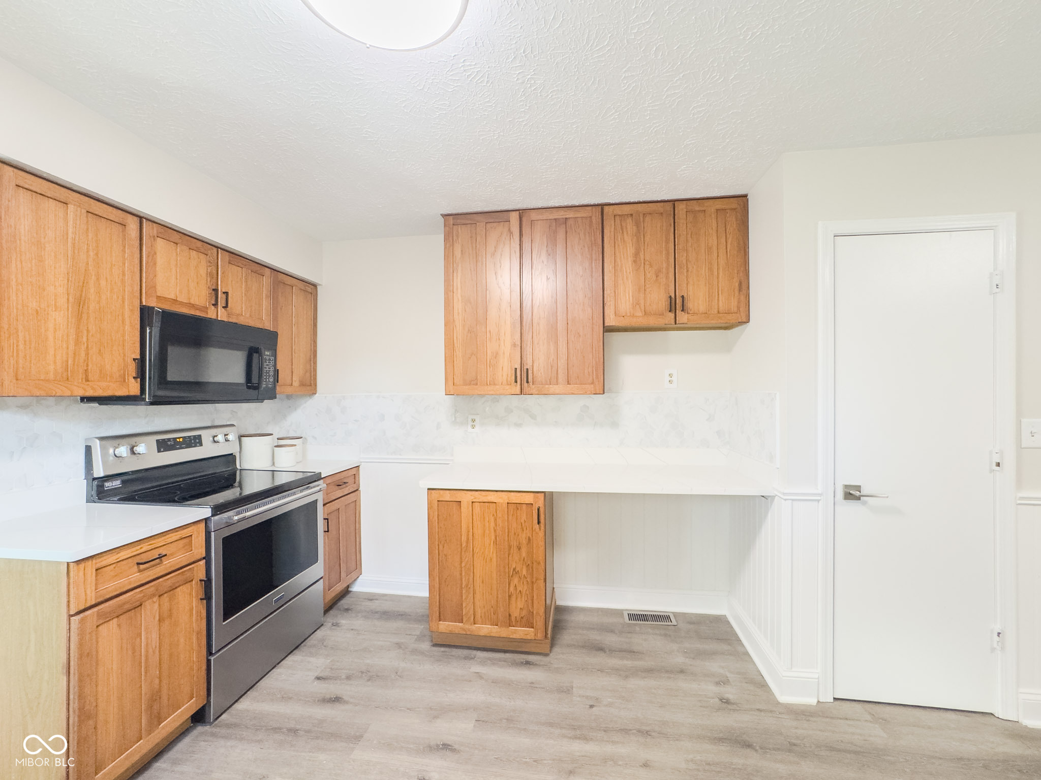 9802 Hamilton Hills Lane Fishers, IN 46038 - Photo 11 of 36