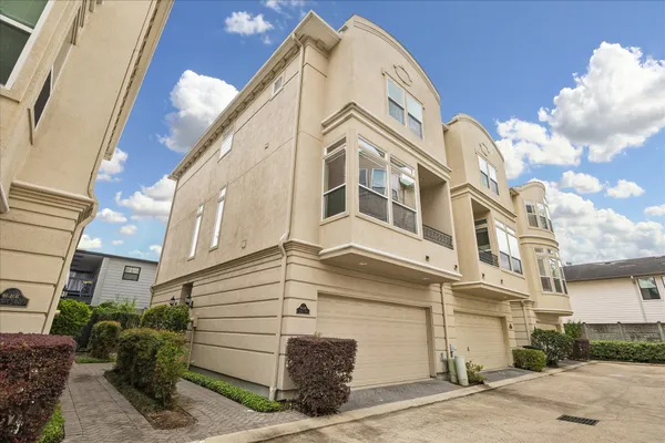 $507,500 | 1515 Hyde Park Boulevard, Unit 32, Houston, TX 77006
