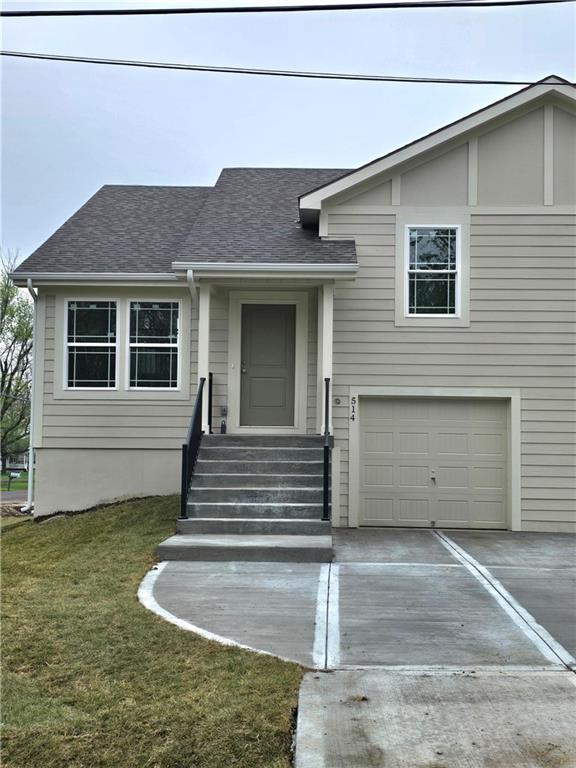 514 West Lawrence Avenue Spring Hill, KS 66083 - Photo 1 of 14