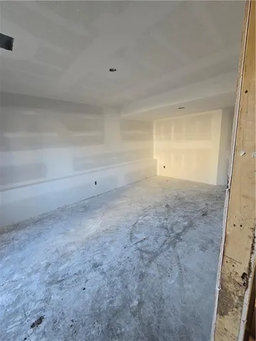 $299,000 | 514 West Lawrence Avenue, Spring Hill, KS 66083