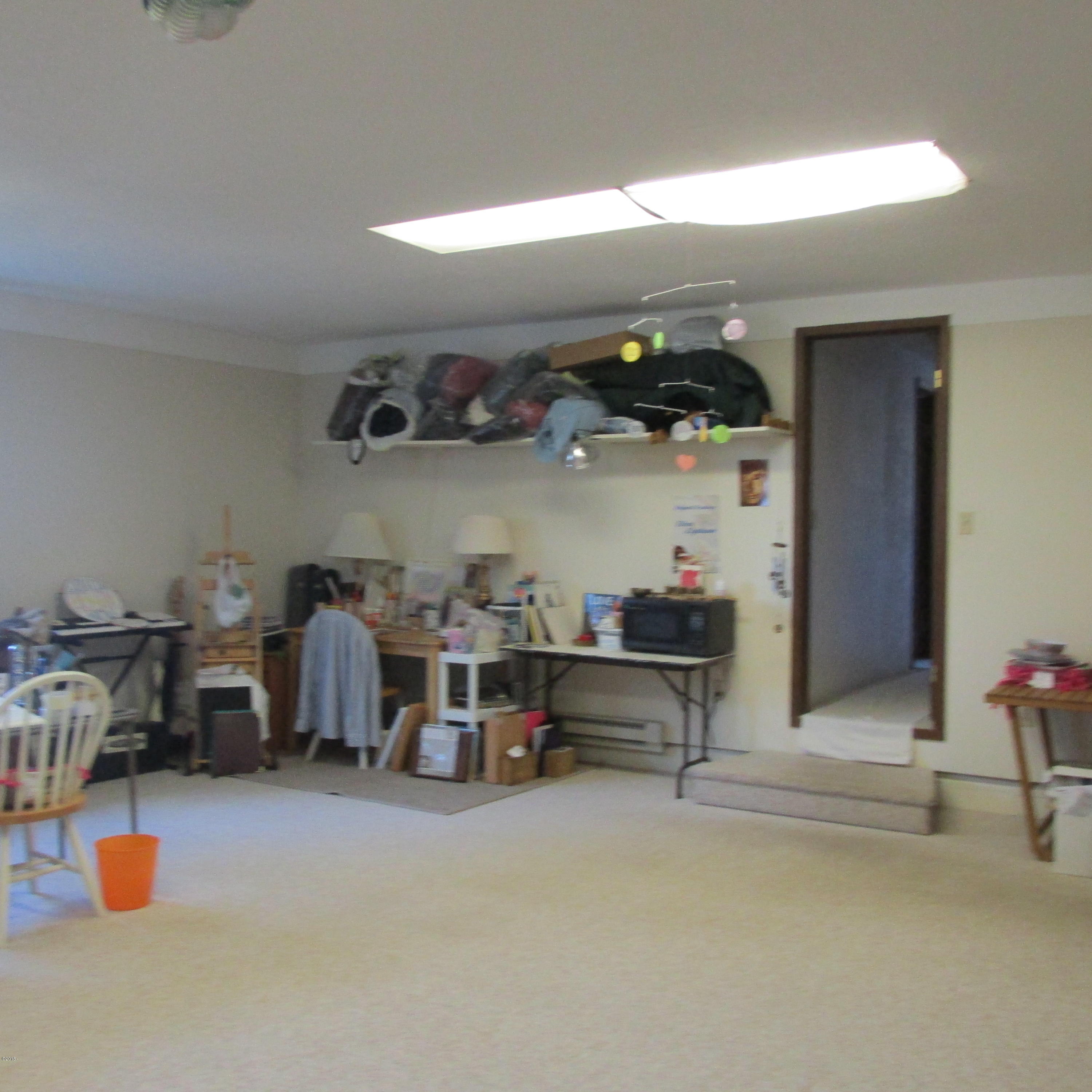 104 Springhill Road Yachats, OR 97498 - Photo 12 of 18 Bonus Room b