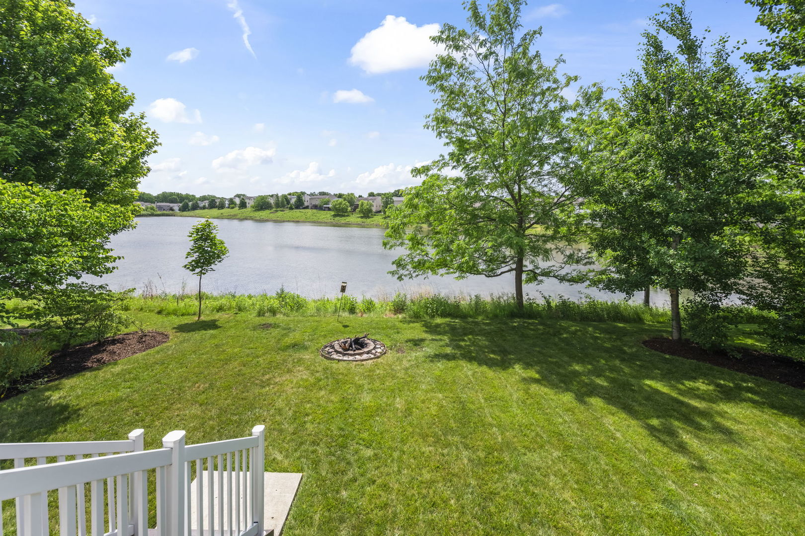 1059 Bellows Way Volo, IL 60073 - Photo 34 of 39