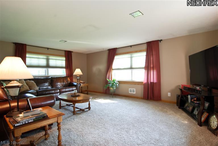 4073 Foskett Road Medina, OH 44256 - Photo 3 of 23