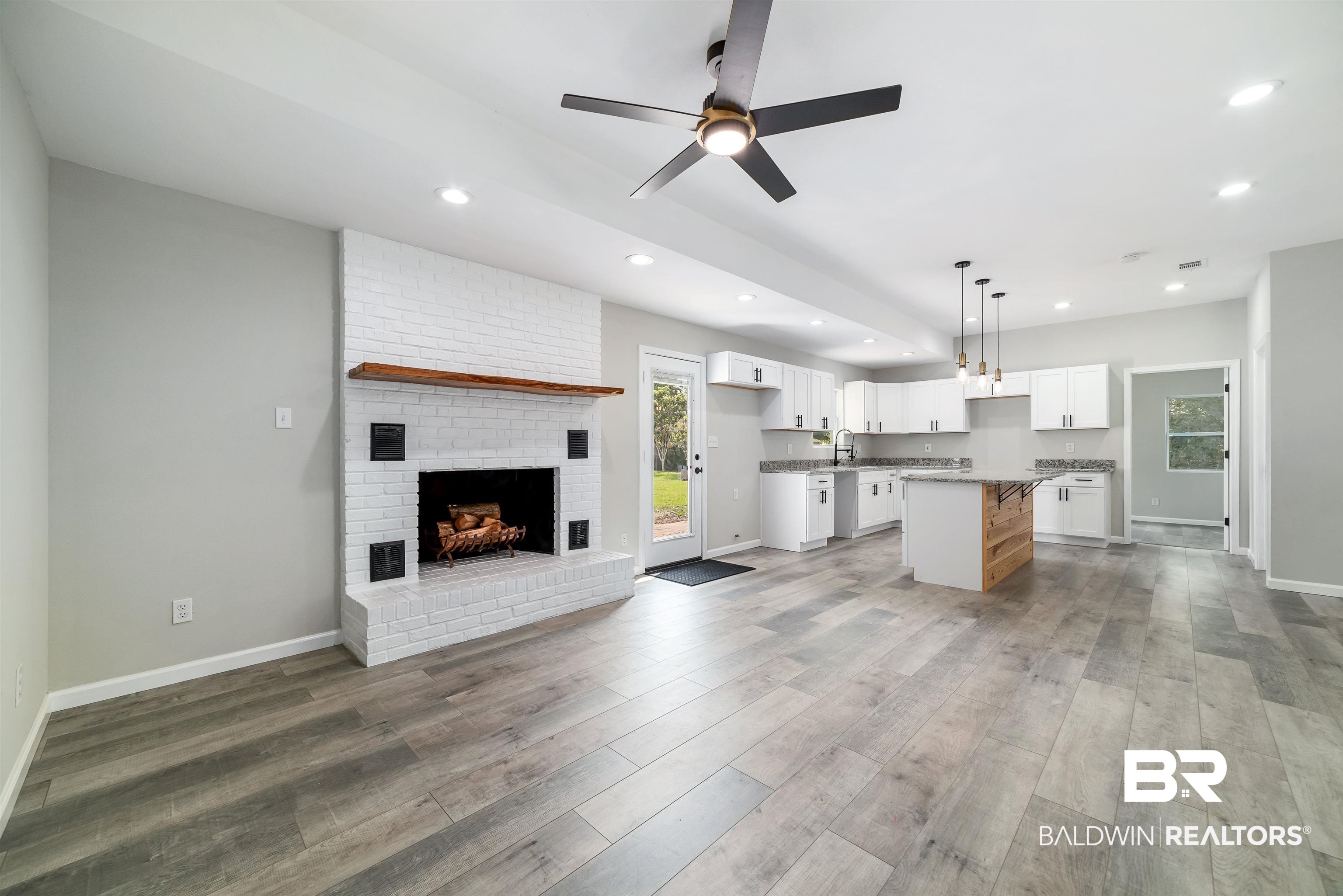 19040 Pine Acres Road Gulf Shores, AL 36542 - Photo 9 of 48