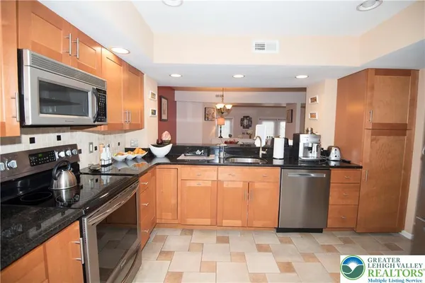 $2,595 | 112 Freedom Court, Bethlehem, PA 18020