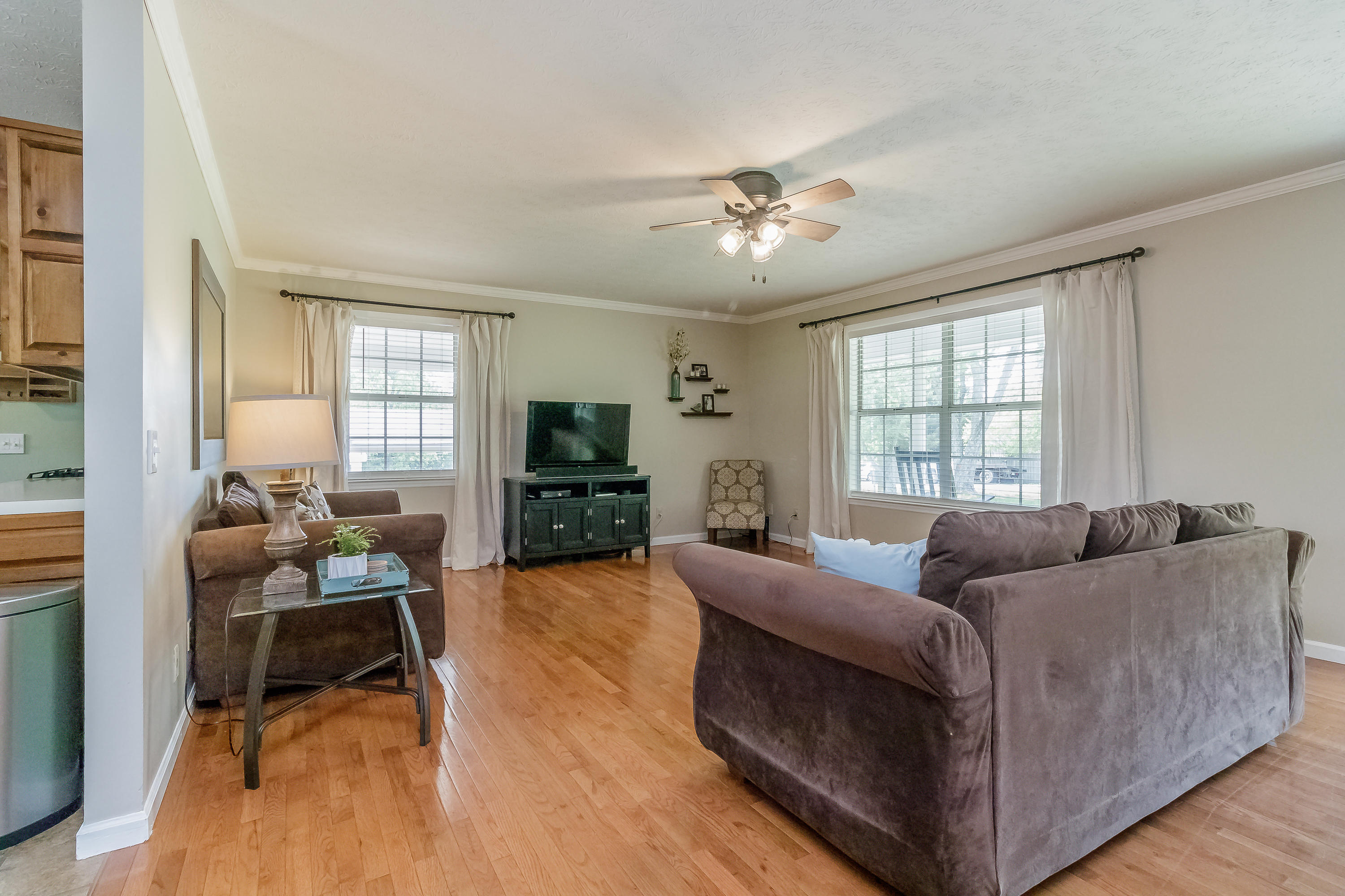 46 Jordan Circle Rock Spring, GA 30739 - Photo 6 of 36 Living Room