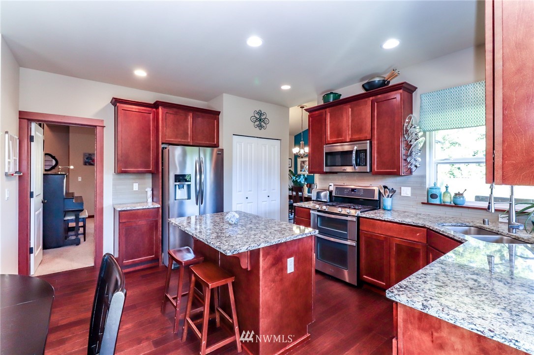 4501 Storm Lake Road Snohomish, WA 98290 - Photo 7 of 33 Gallery Image 7