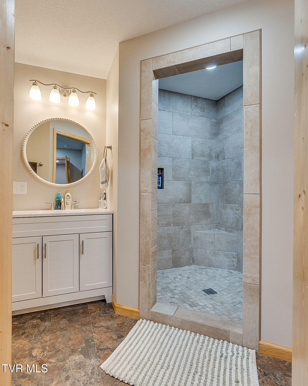 117-135 Ridgeview Drive Elizabethton, TN 37643 - Photo 20 of 68 018