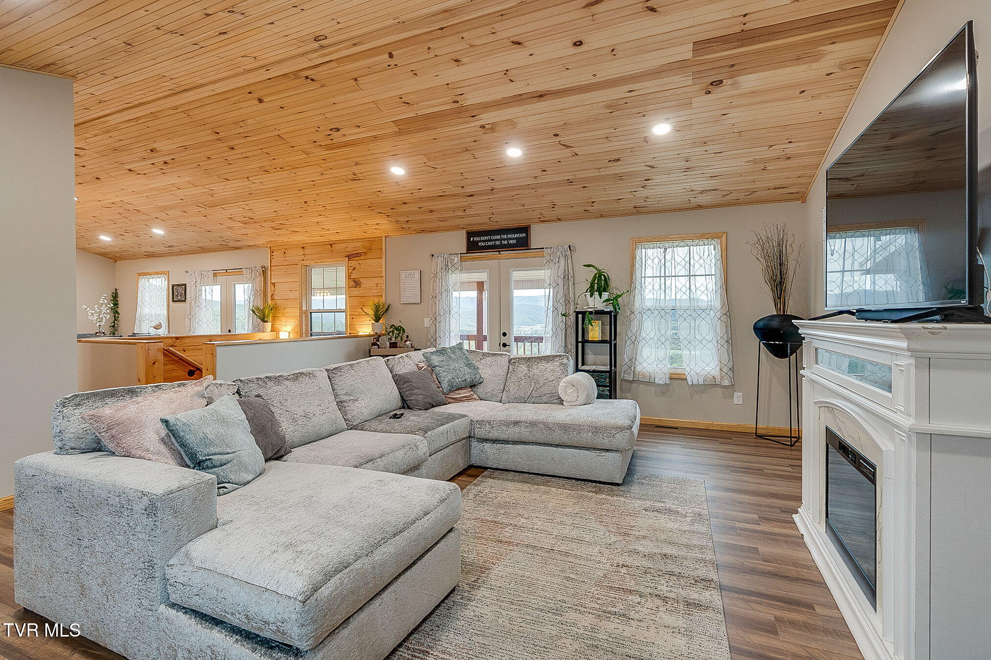 117-135 Ridgeview Drive Elizabethton, TN 37643 - Photo 8 of 68 005