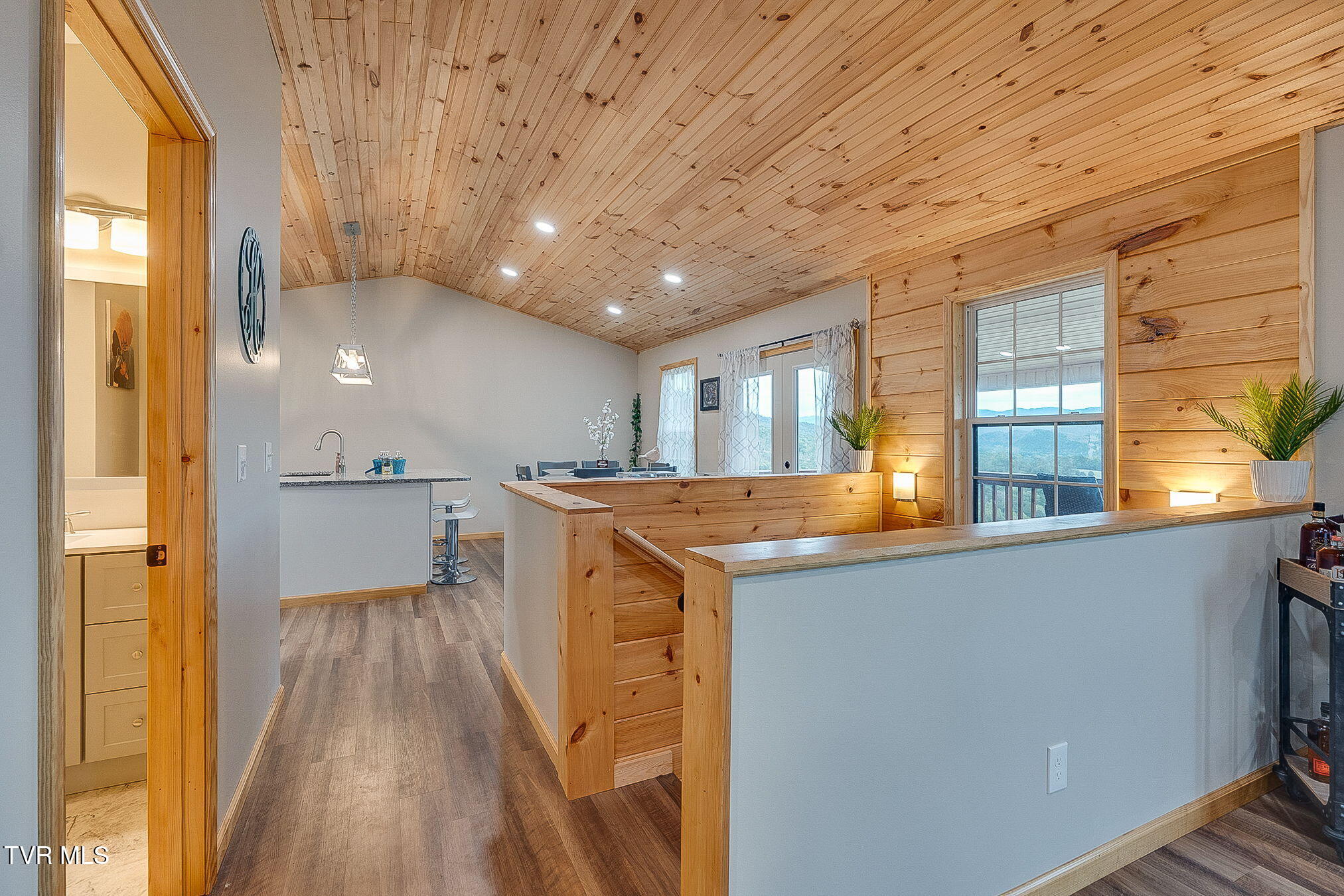 117-135 Ridgeview Drive Elizabethton, TN 37643 - Photo 9 of 68 006