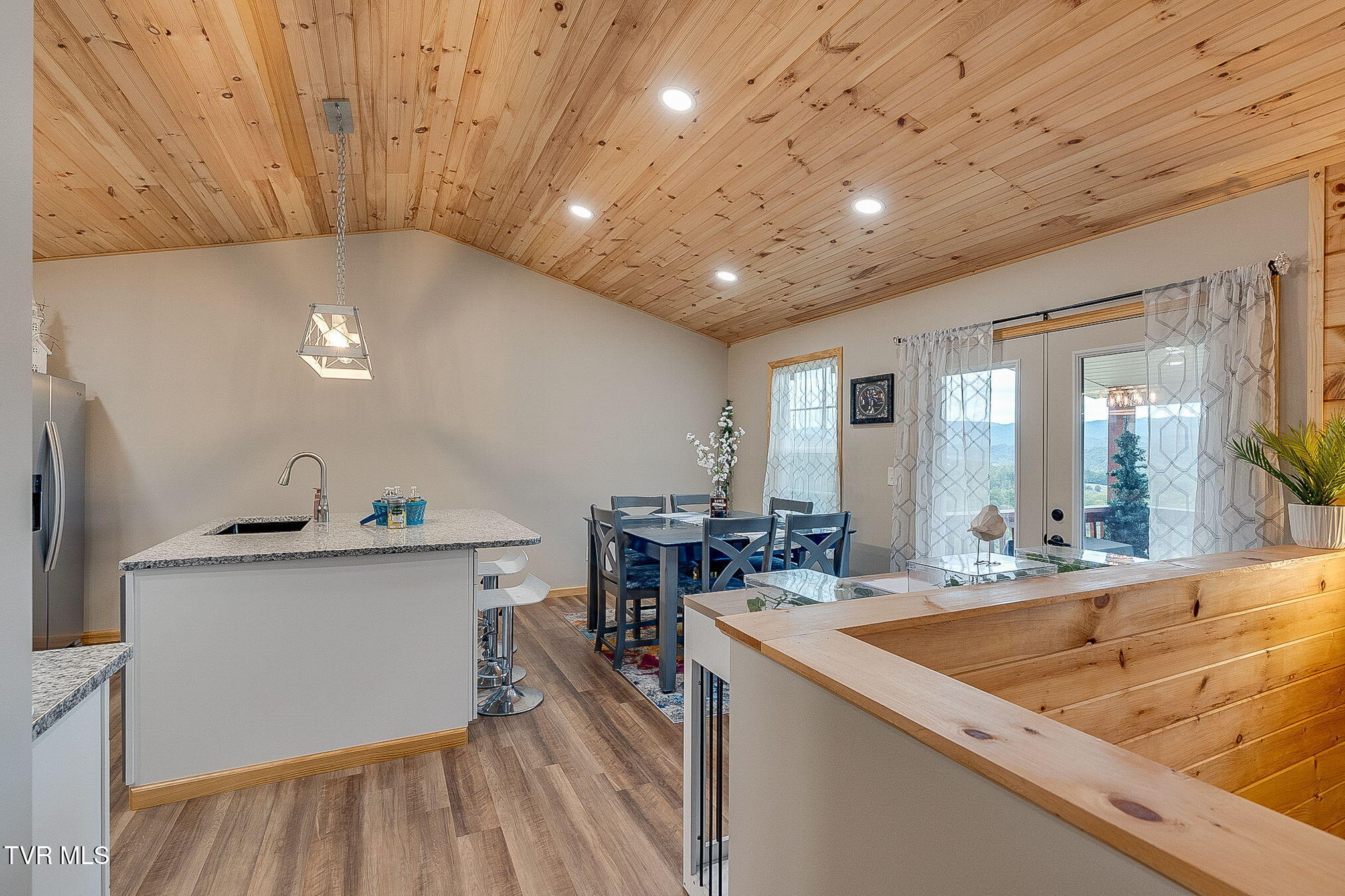 117-135 Ridgeview Drive Elizabethton, TN 37643 - Photo 10 of 68 007