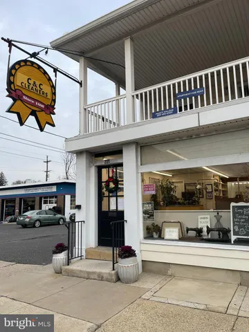 $1,600 | 221 Chester Avenue, Unit A, Moorestown, NJ 08057