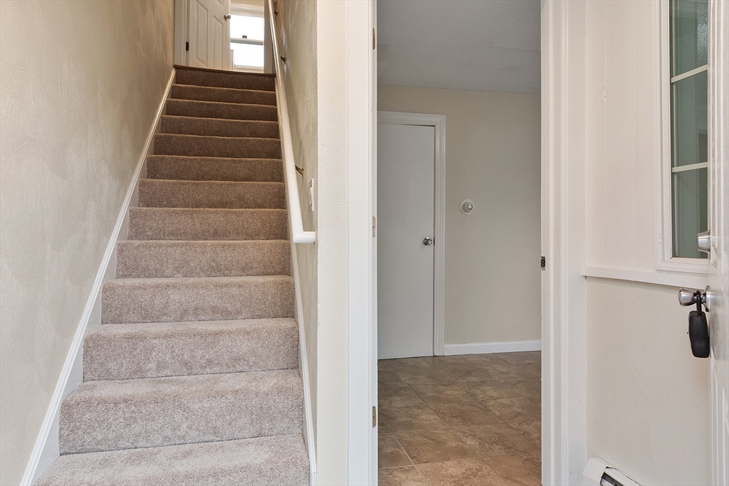 21 Crescent Street, Unit D Lawrence, MA 01841 - Photo 14 of 25 a view of an entryway