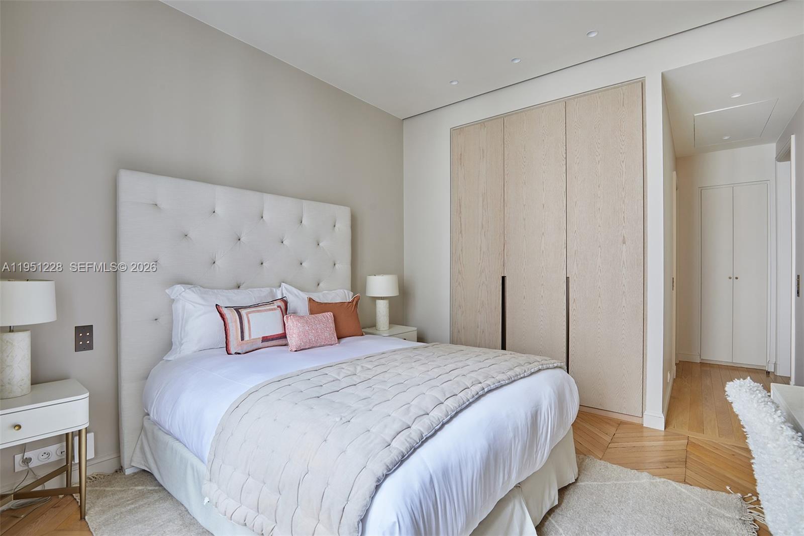 9 Rue Marbeuf, Unit MB 304 undefined, IDF 75008 - Photo 13 of 21