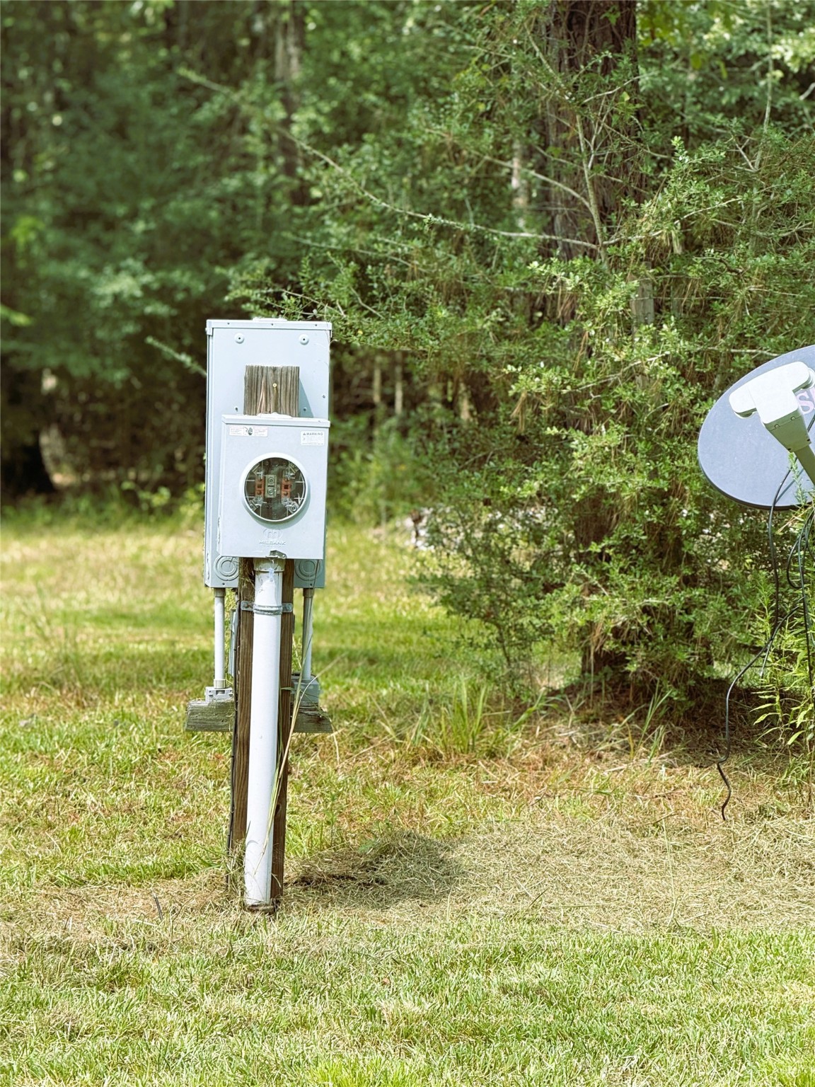 278 Reggie Lane Trinity, TX 75862 - Photo 2 of 14 a close up of a sink