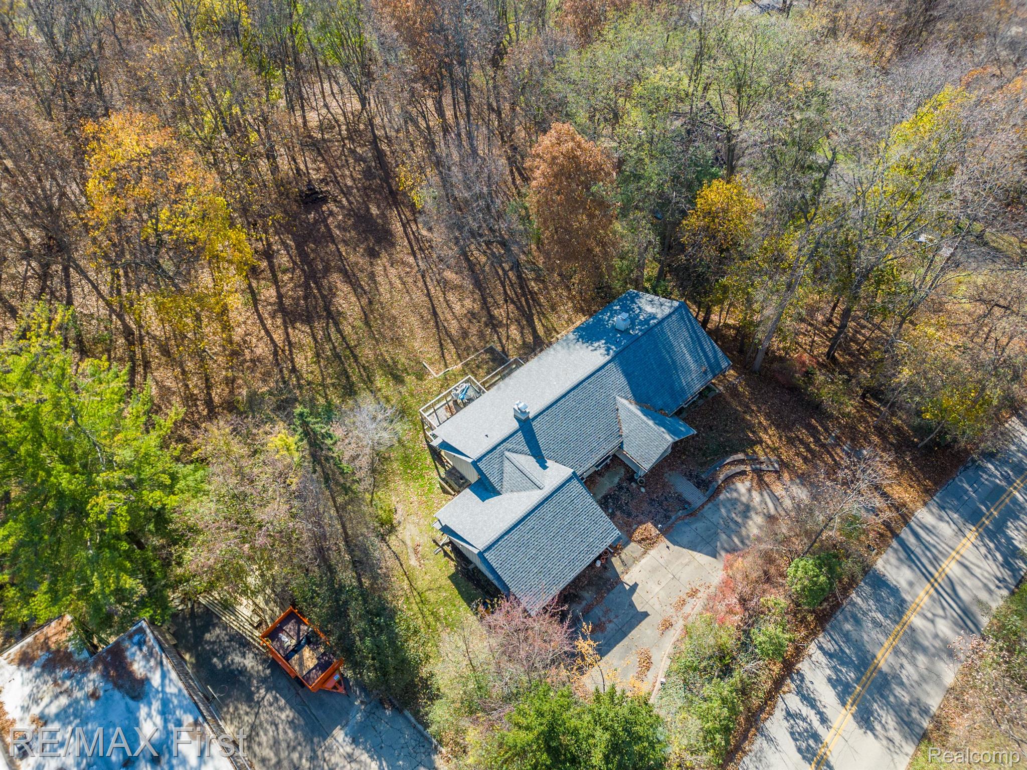 1035 West Snell Road Rochester, MI 48306 - Photo 6 of 47 Gallery Image 6