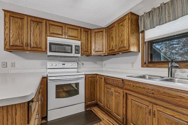 $474,900 | 32878 Spunk Tree Circle, Avon, MN 56310