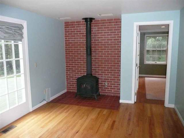 25724 North Monroe Road Deer Park, WA 99006 - Photo 5 of 9 Gallery Image 5