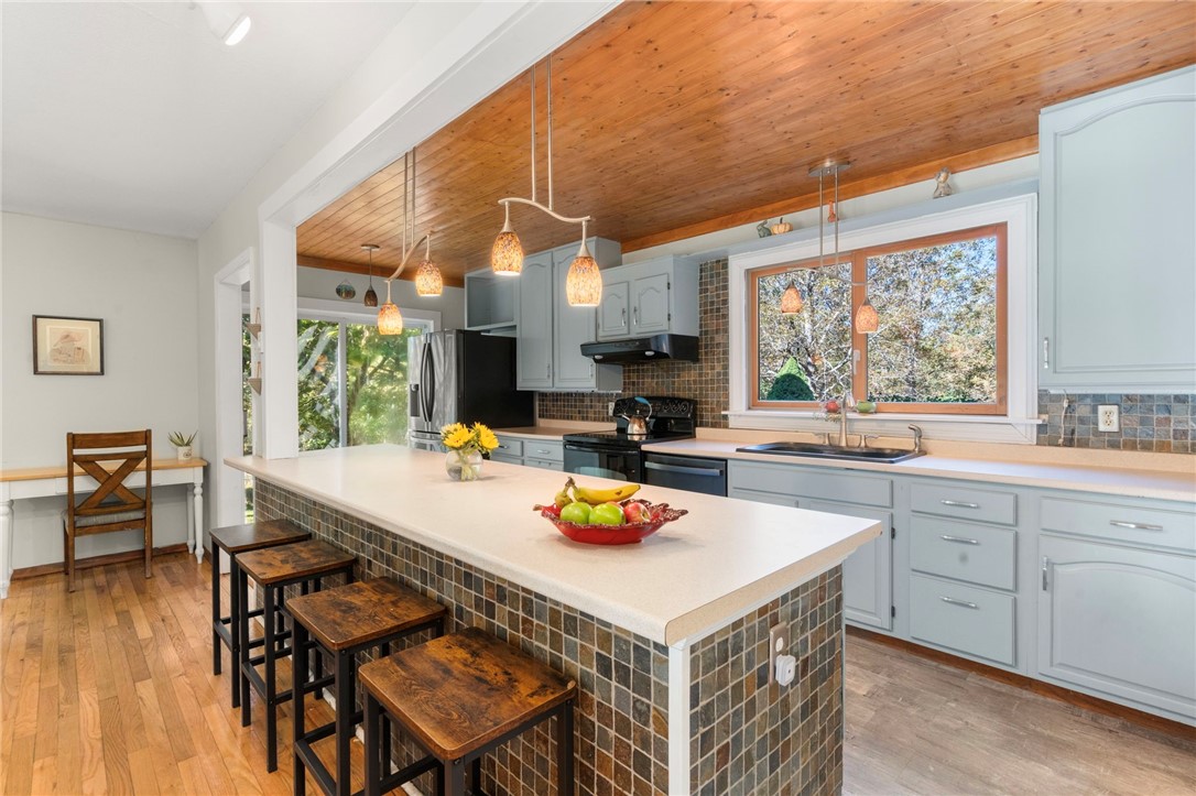 5 Hoxsie Road Richmond, RI 02892 - Photo 4 of 41