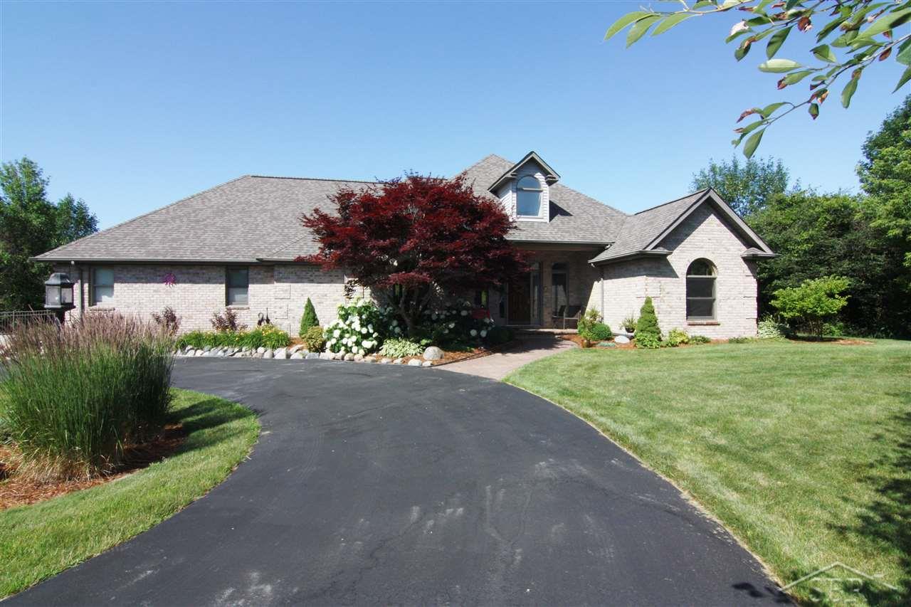 2201 Chestnut Ridge Saginaw, MI 48609 - Photo 1 of 54 50036895.JPG
