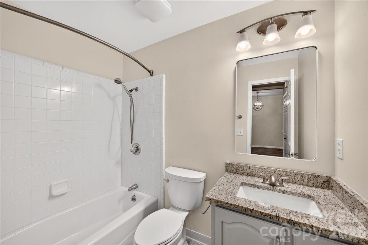 301 Queens Road, Unit 106 Charlotte, NC 28204 - Photo 29 of 34 Gallery Image 29