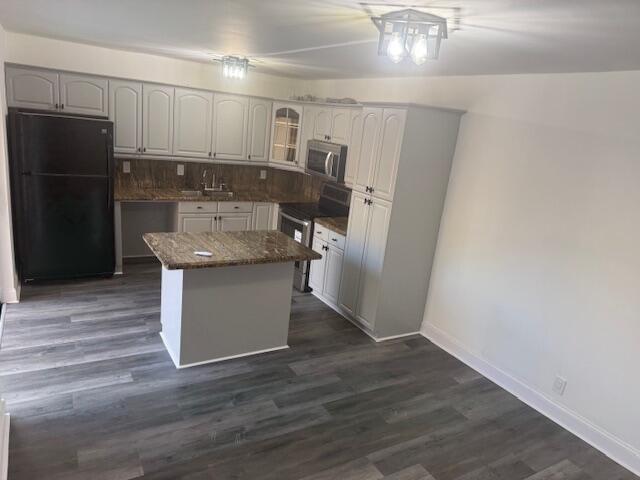724 Springdale Circle Palm Springs, FL 33461 - Photo 3 of 10 IMG_5611
