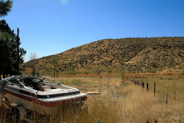 $275,000 | 1550 Thousand Springs Road, Weiser, ID 83672