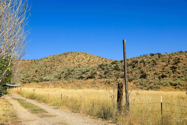 $275,000 | 1550 Thousand Springs Road, Weiser, ID 83672