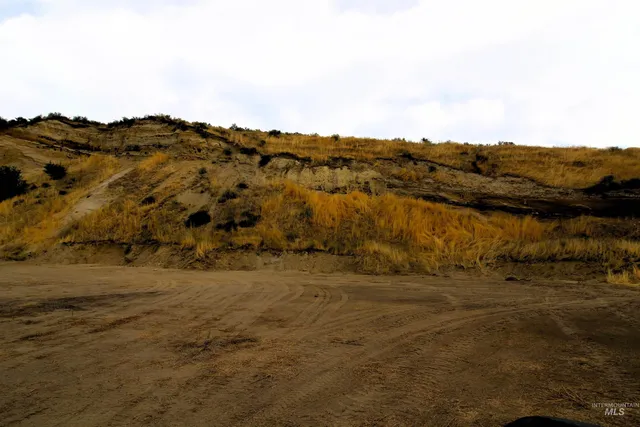 $275,000 | 1550 Thousand Springs Road, Weiser, ID 83672