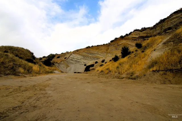 $275,000 | 1550 Thousand Springs Road, Weiser, ID 83672