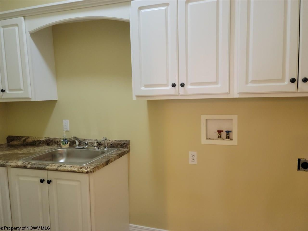 312 Ridgeway Drive Bridgeport, WV 26330 - Photo 20 of 24 Gallery Image 20