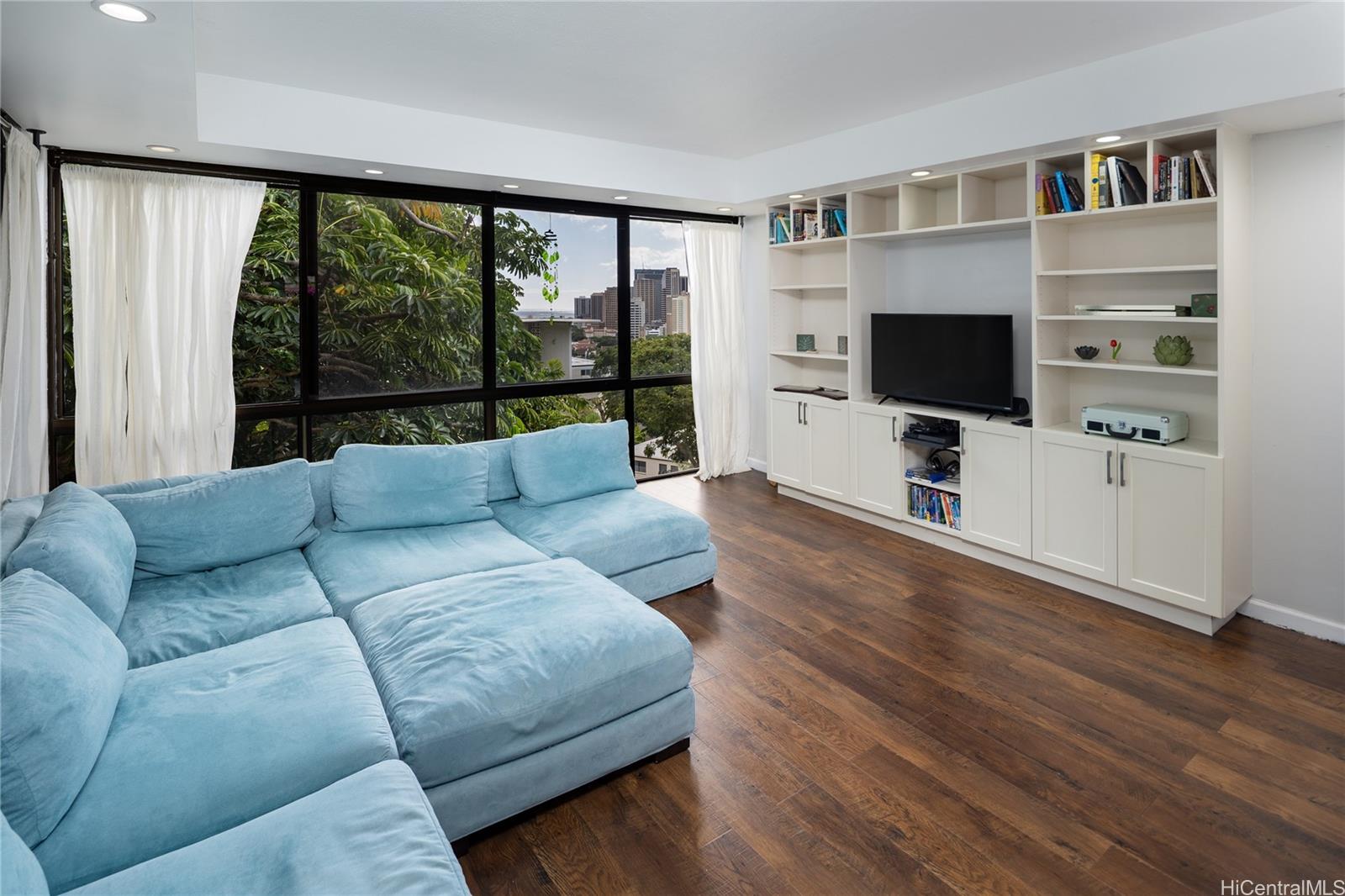 217 Prospect Street, Unit M1 Honolulu, HI 96813 - Photo 2 of 15