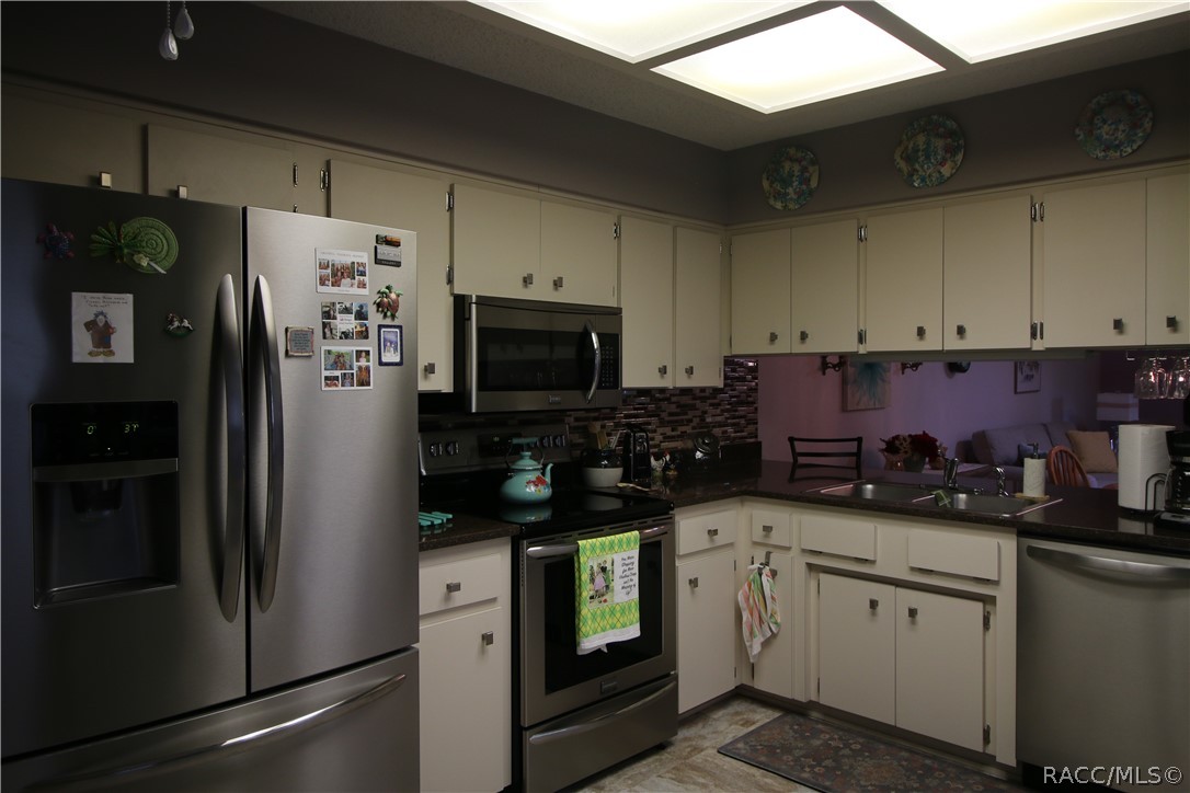 6884 Culpepper Court Inverness, FL 34452 - Photo 8 of 19 Gallery Image 8