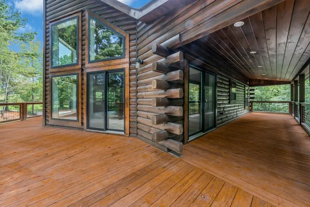 $935,000 | 415 Thunder Ridge Drive, South Pittsburg, TN 37380