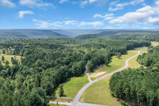 $935,000 | 415 Thunder Ridge Drive, South Pittsburg, TN 37380