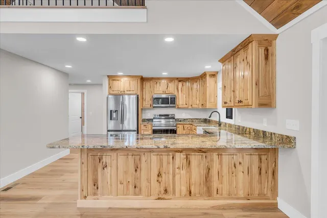 $935,000 | 415 Thunder Ridge Drive, South Pittsburg, TN 37380