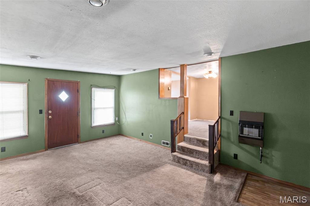 710 Ohio Avenue South Roxana, IL 62087 - Photo 5 of 32