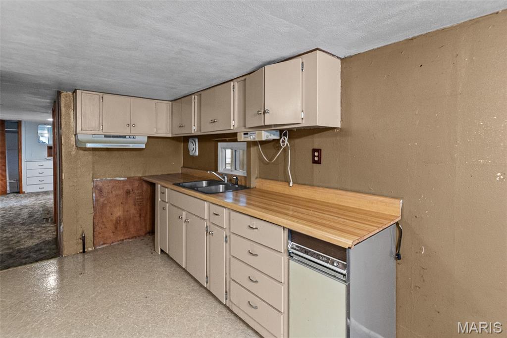 710 Ohio Avenue South Roxana, IL 62087 - Photo 8 of 32