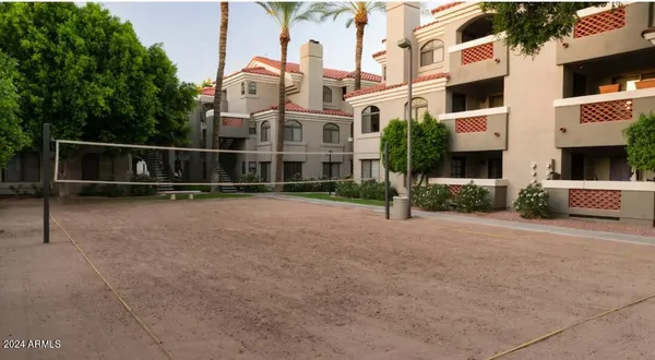 $1,893 | 4215 North Drinkwater Boulevard, Unit 1, Scottsdale, AZ 85251