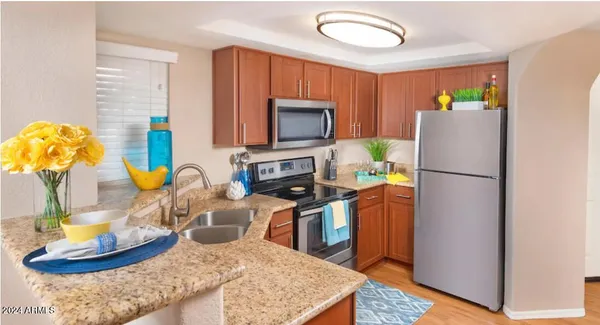 $1,893 | 4215 North Drinkwater Boulevard, Unit 1, Scottsdale, AZ 85251