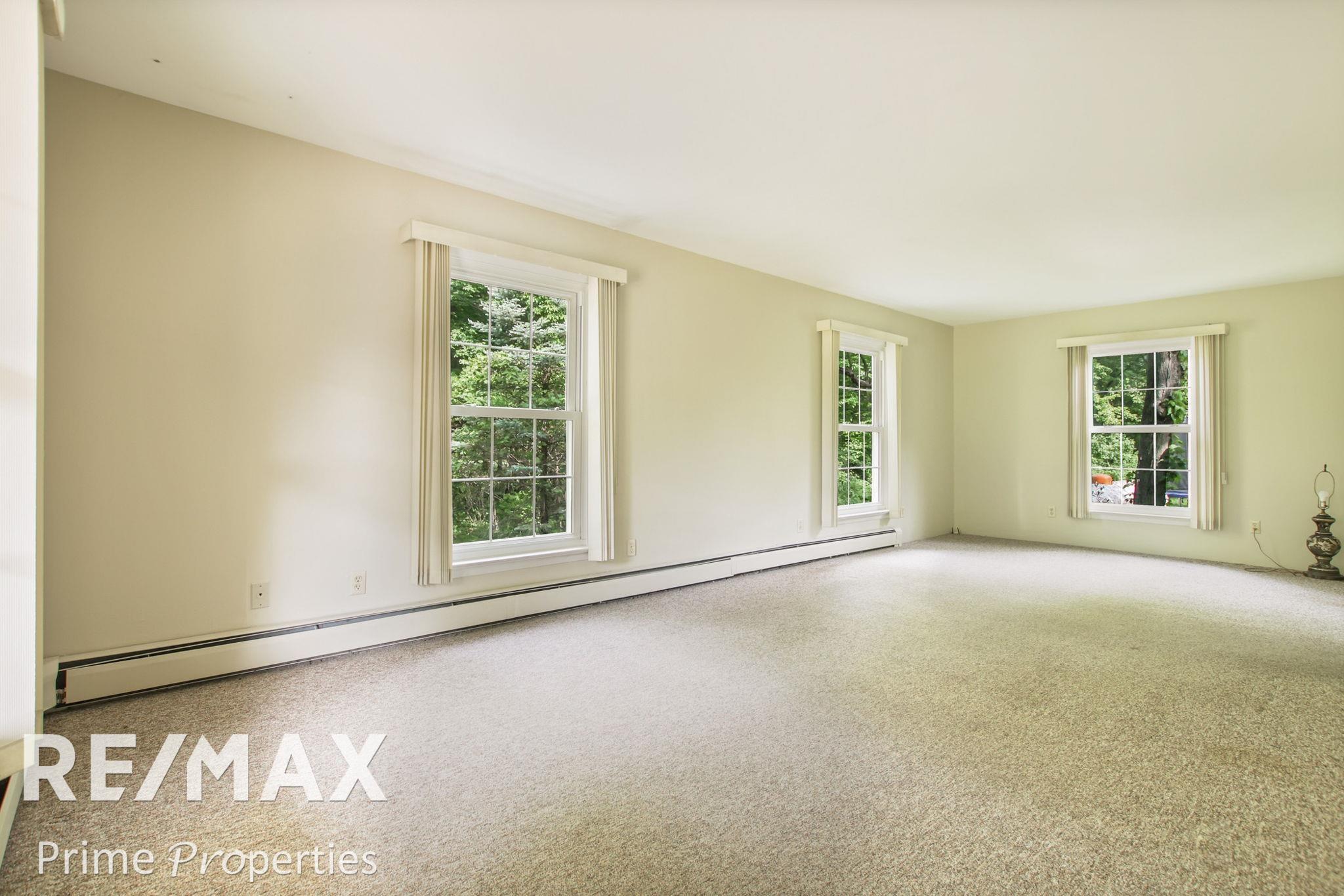 8440 Arbela Road Millington, MI 48746 - Photo 31 of 65 50111386-30.JPG