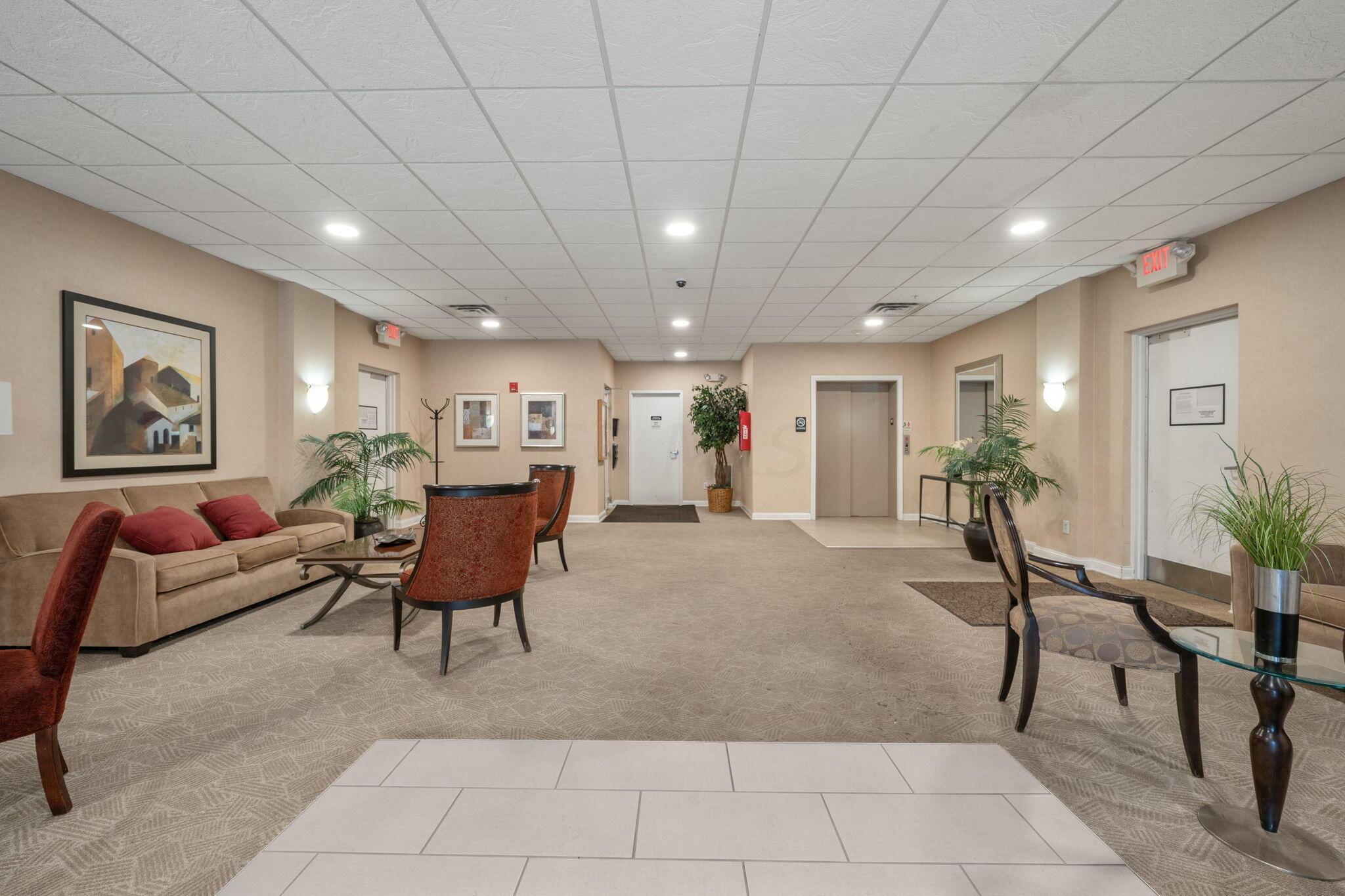 2245 Riverside Drive, Unit 203 Columbus, OH 43221 - Photo 27 of 35 Lobby