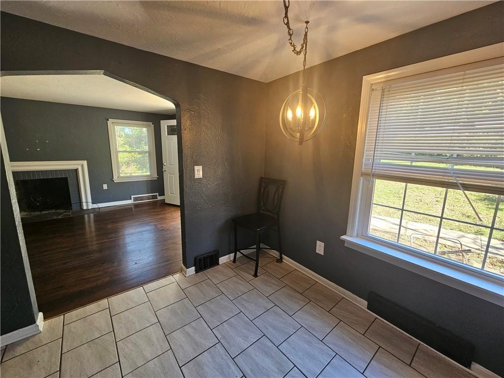 5462 Library Road Bethel Park, PA 15102 - Photo 8 of 29 Gallery Image 8