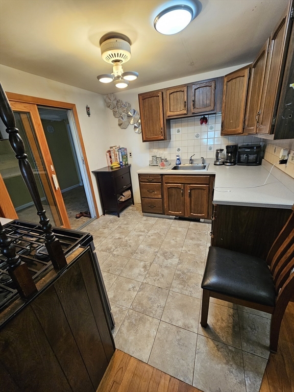 186 Ridge Road Marlborough, MA 01752 - Photo 31 of 41